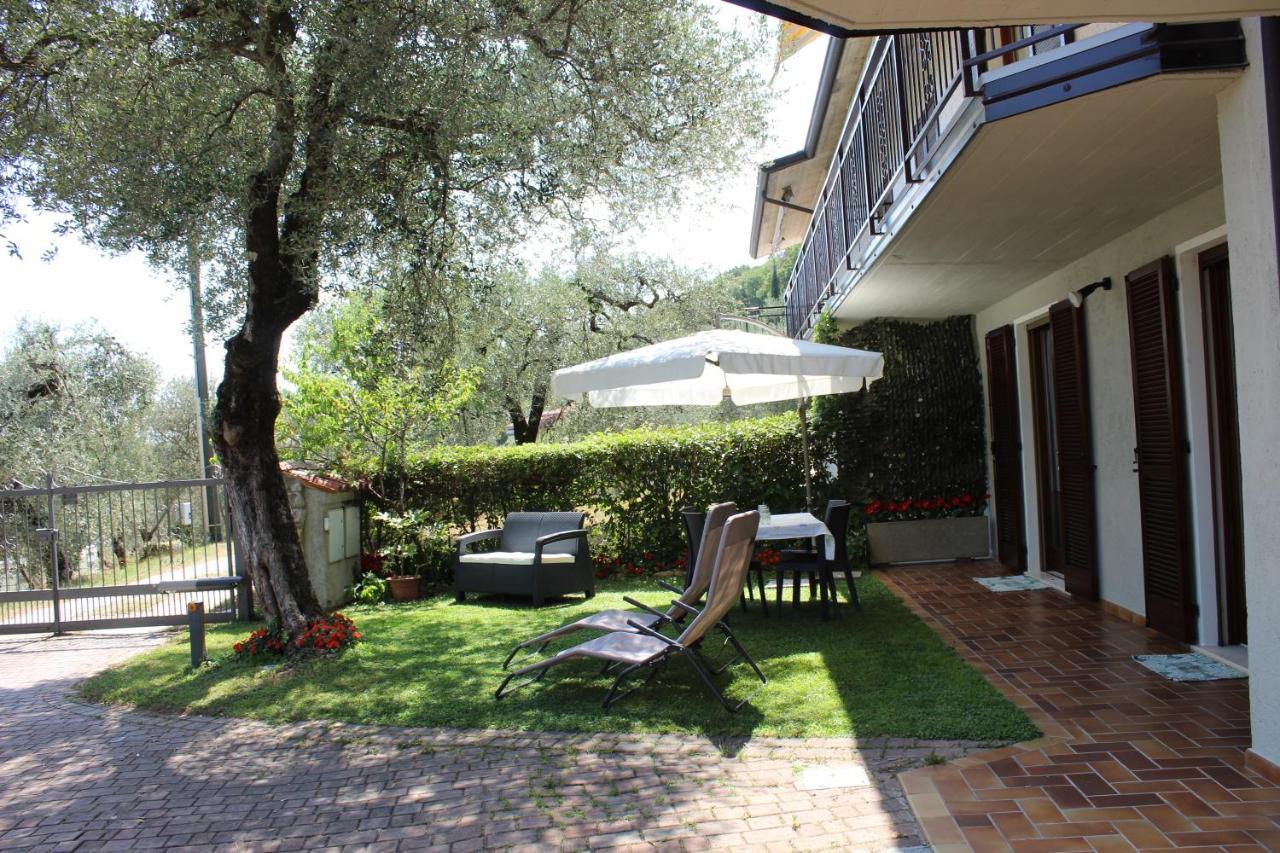 Relax In The Olive Grove Apartment Toscolano Maderno Luaran gambar